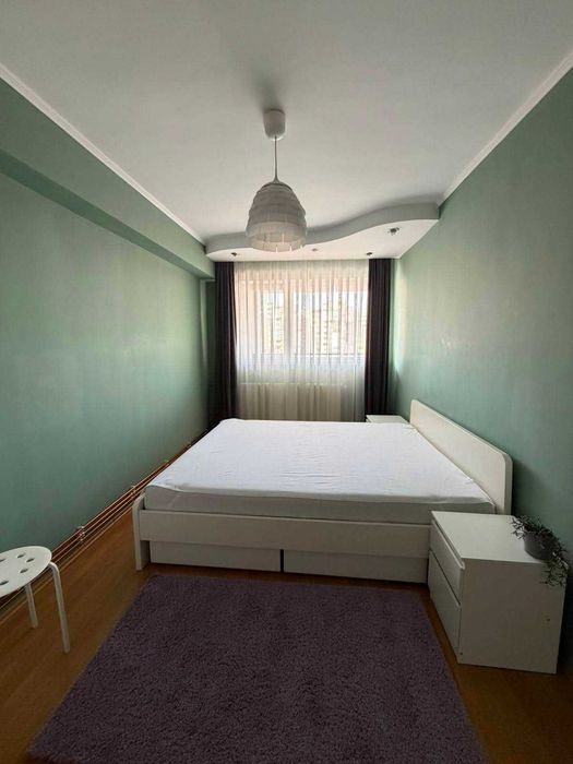 Inchiriez apartament