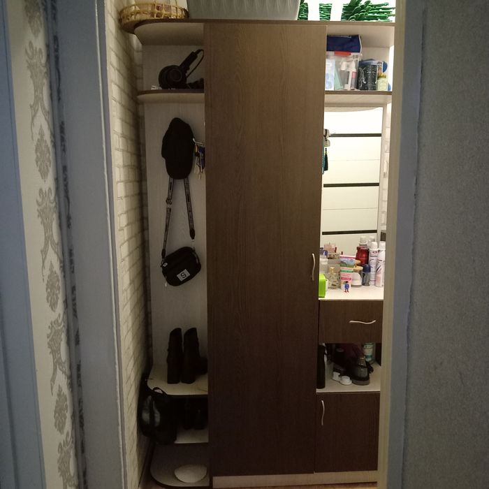 Прихожая в отличном состоянии.