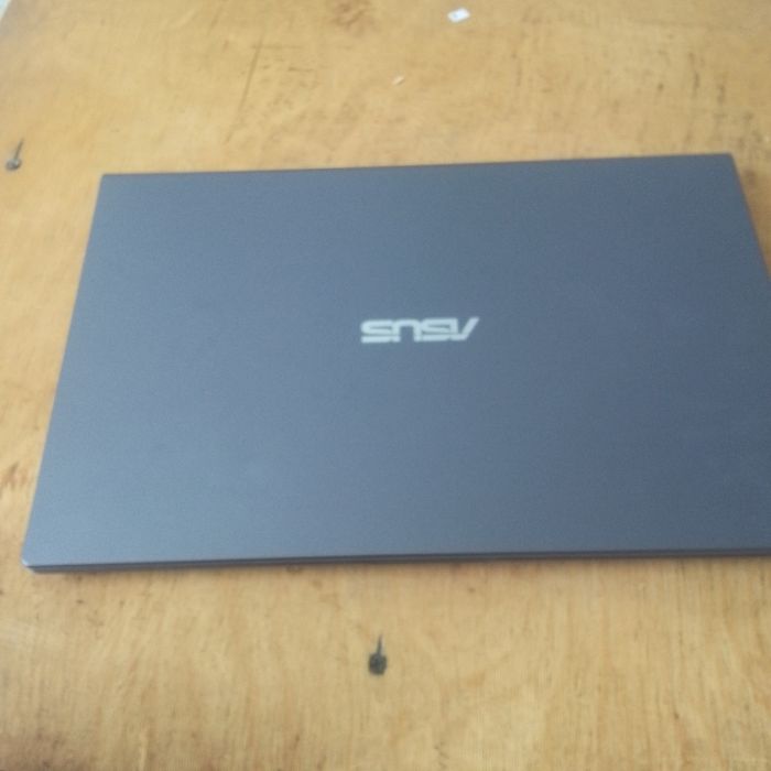 Asus noutbuk holati alo