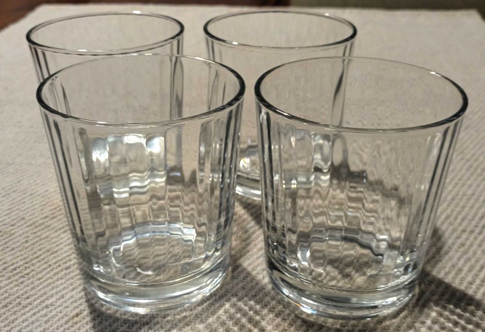 Ордьоври, чаши и прибори