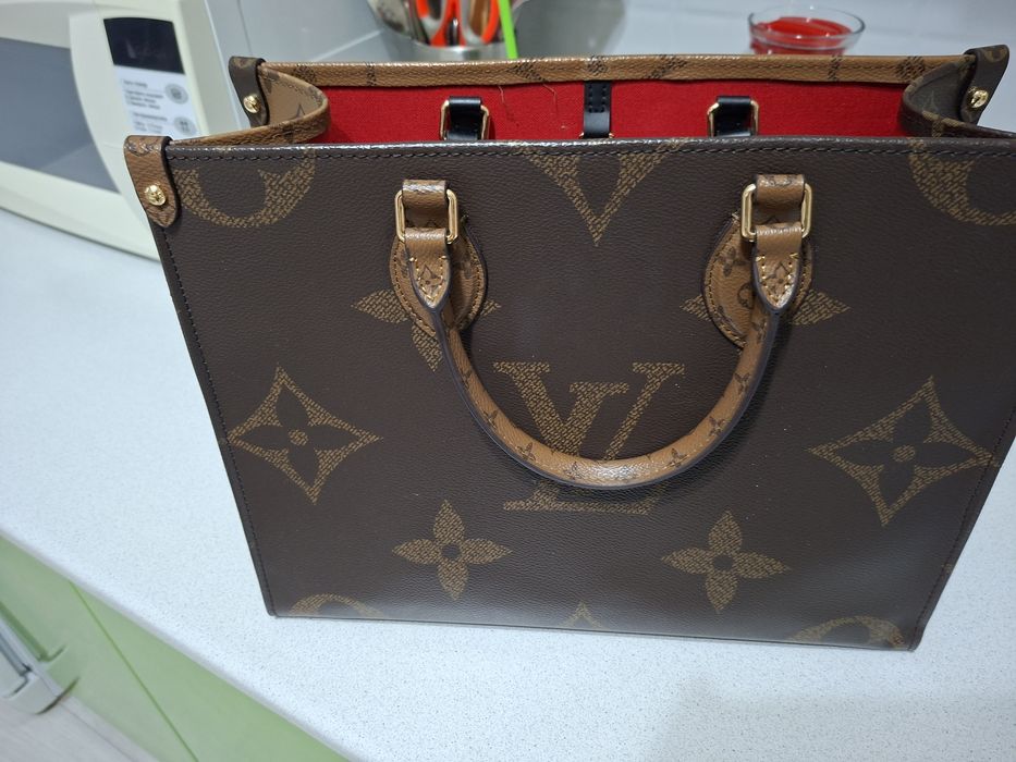 Продам сумку новую ЛВ