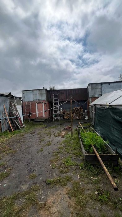 Продам в Бензострое