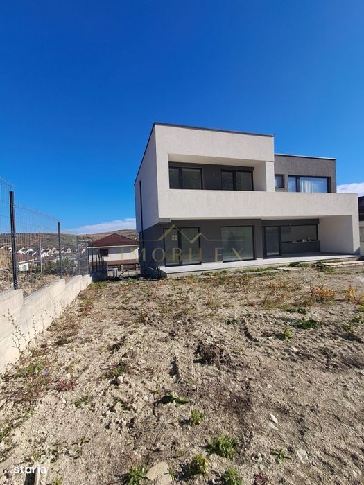 Proprietate Premium Cu Panoramă Și Terasă Circulabilă | Chinteni