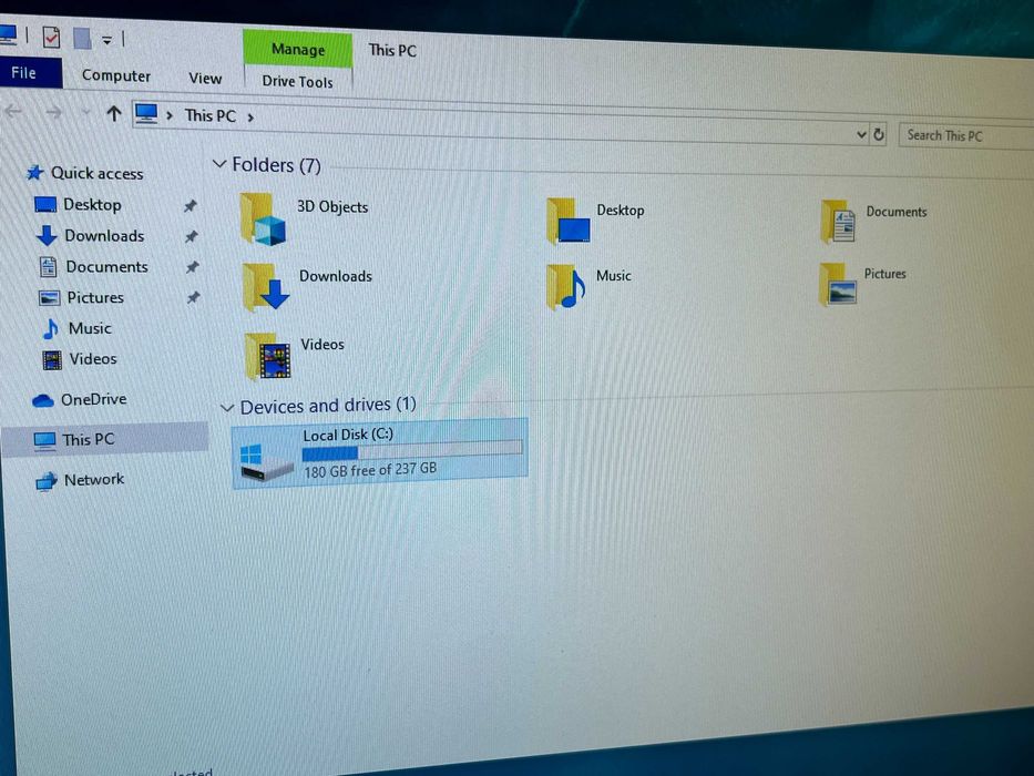 Sistem Lenovo mic I3 7300T, 16Gb 256 SSD Wi Fi LCD 22 inchi tast mouse
