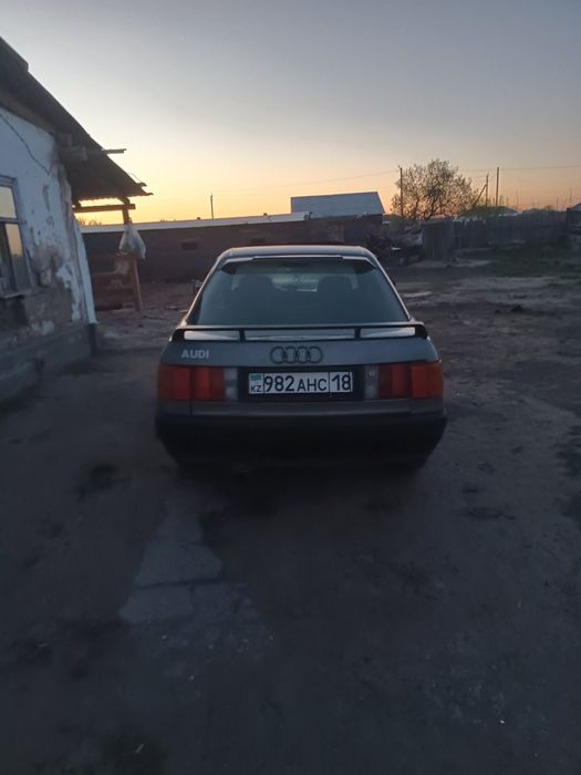 Ауди 80 б3 1990г объем 1,8