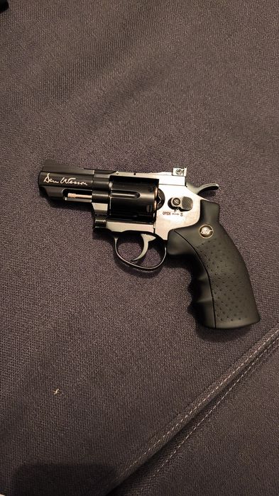 Pistol airsoft 10juli