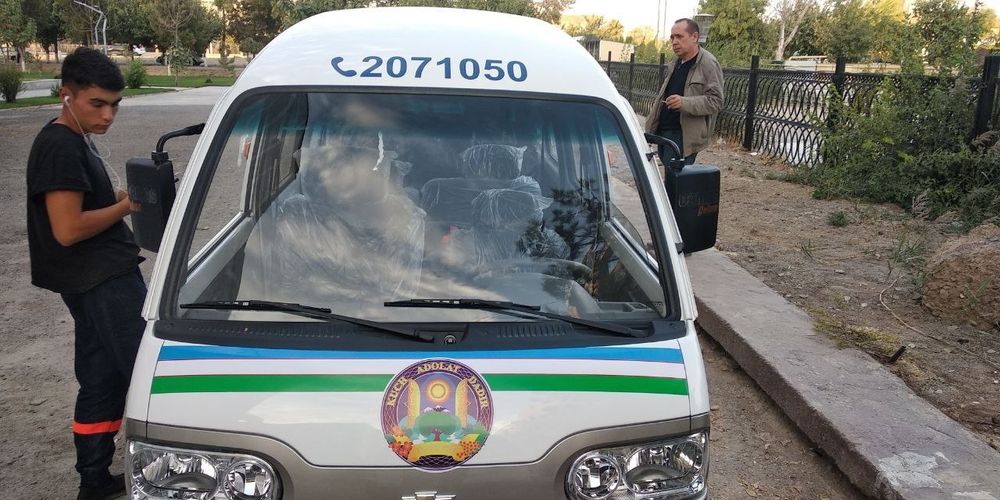 Печать на авто и мото наклейках | Индивидуальный дизайн