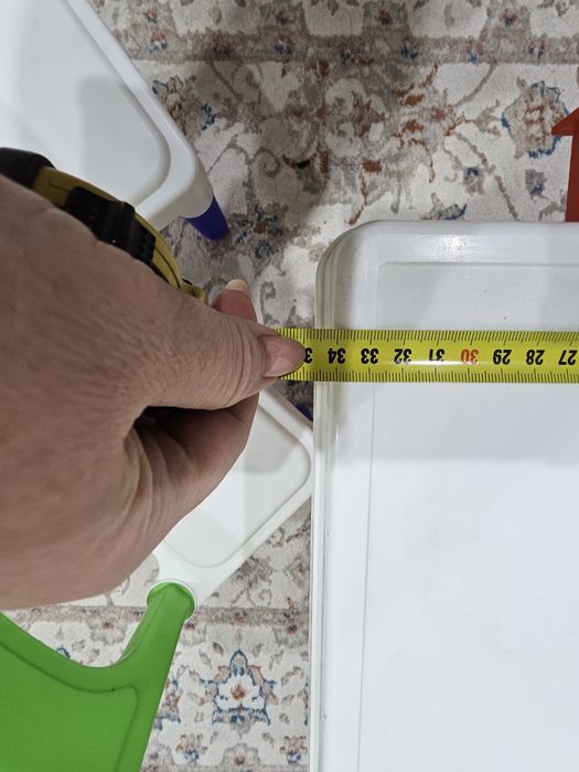 Продам столик и 4 стула для кукол