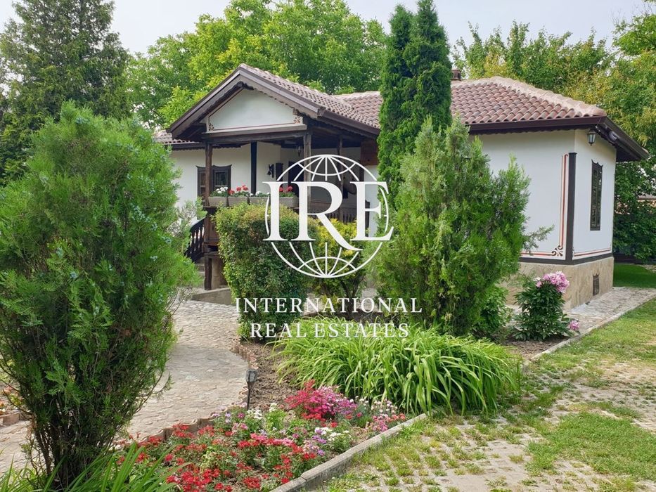 Продава се Къща в с. Пчелник, Област Варна - 180 кв.м за 1945 €/кв.м - Снимка #2