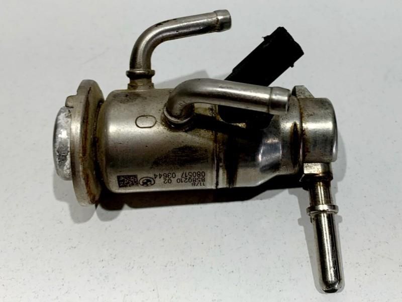 Injector adblue BMW Seria 5 G31 8580210 02