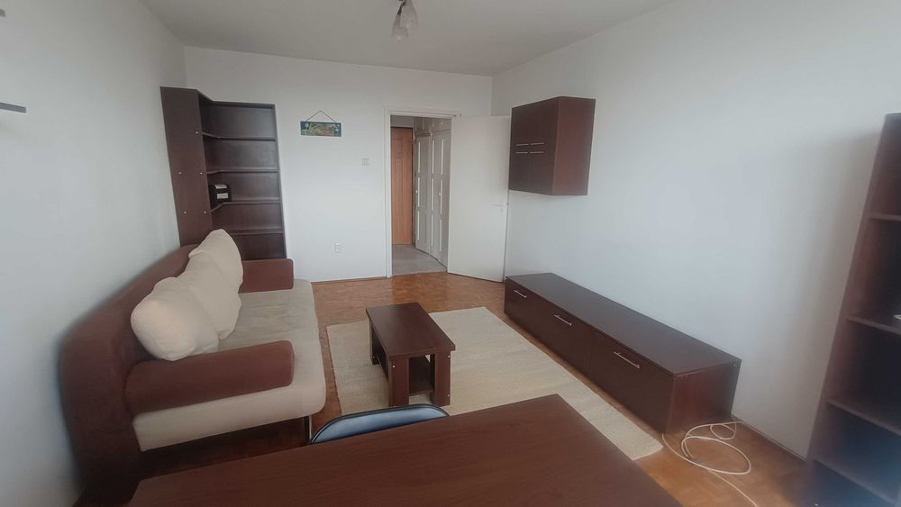 Proprietar, închiriez apartament de două camere în zona Astra