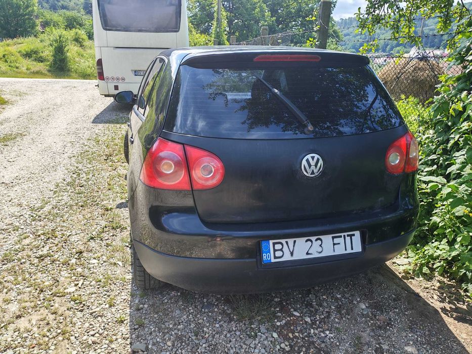 Mașină de vânzare ,Volkswagen Golf 5 ,an fabricație 2005 ,benzină 1.4