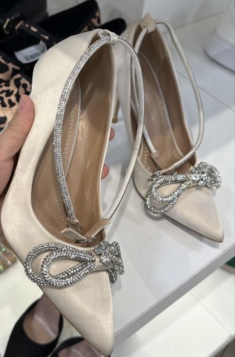 Продам новые туфли