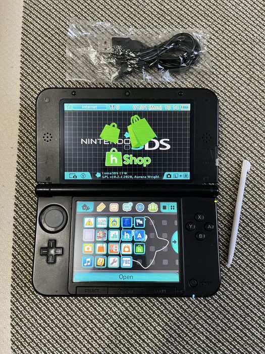 3DS modat cu card de 64gb