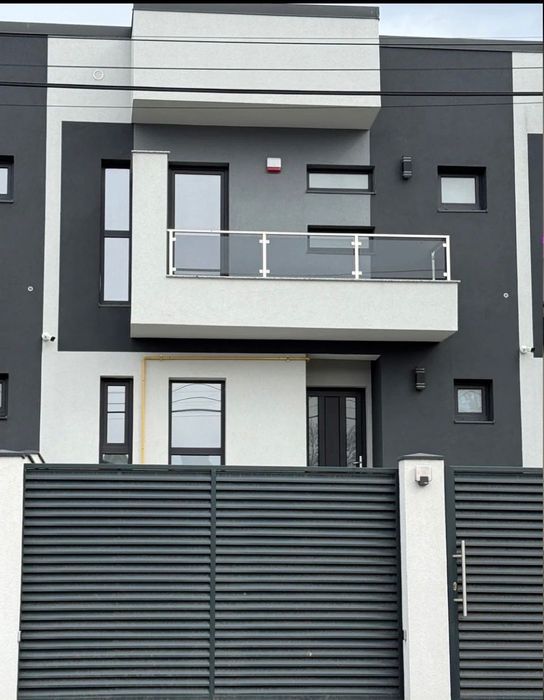 Casa modernă în zona gării