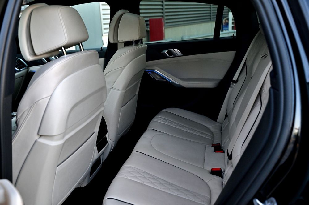 BMW X6 M pachet Km reali fara accidente!!