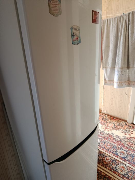 Продам холодильник lg