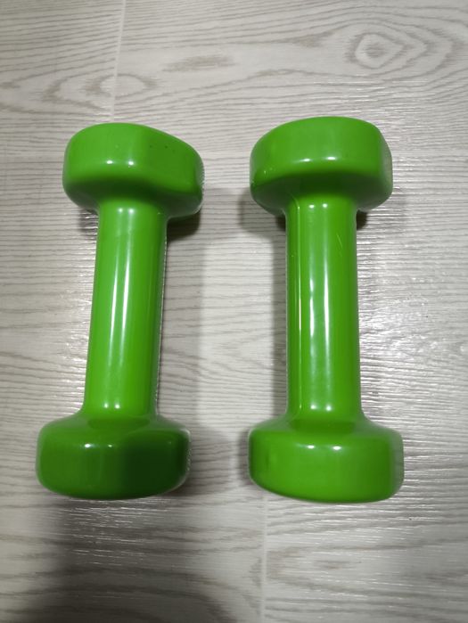 Гантели в отличном состоянии.