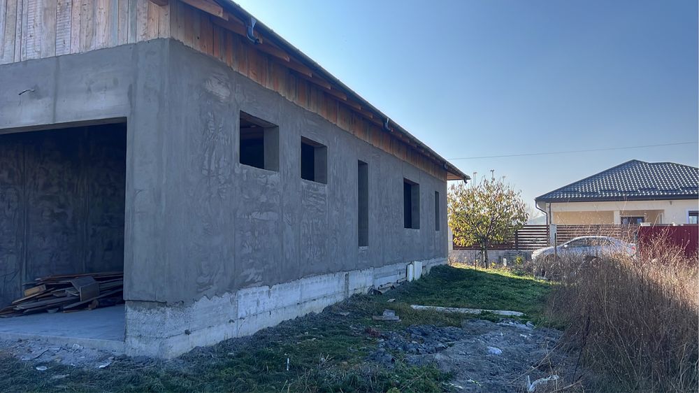 Tencuieli mecanizate,glet ,izolatii.