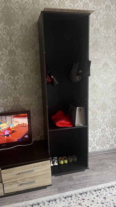 Шкаф стенка продается