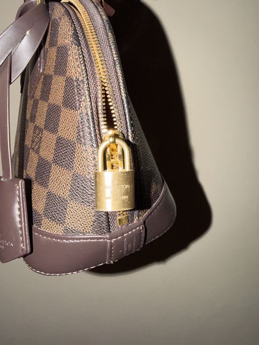 Geantă Louis Vuitton