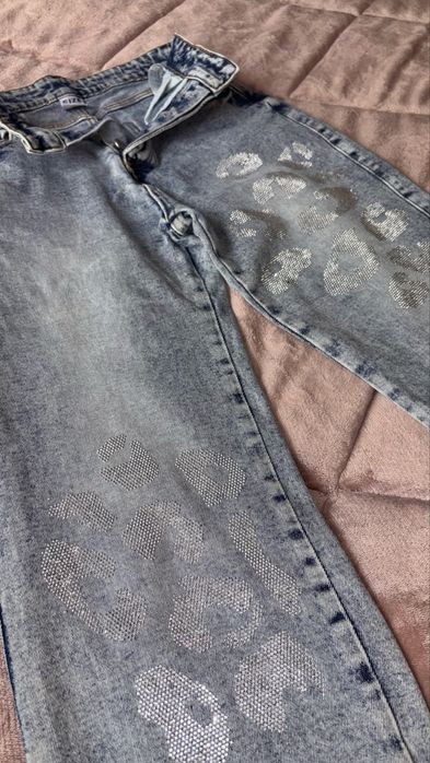 Дънки с камъни