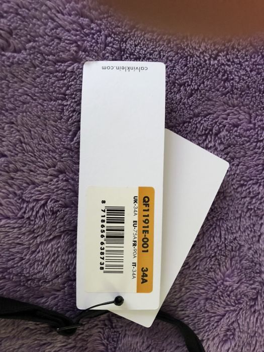 Сутиени Victoria’s Secret , Calvin Klein