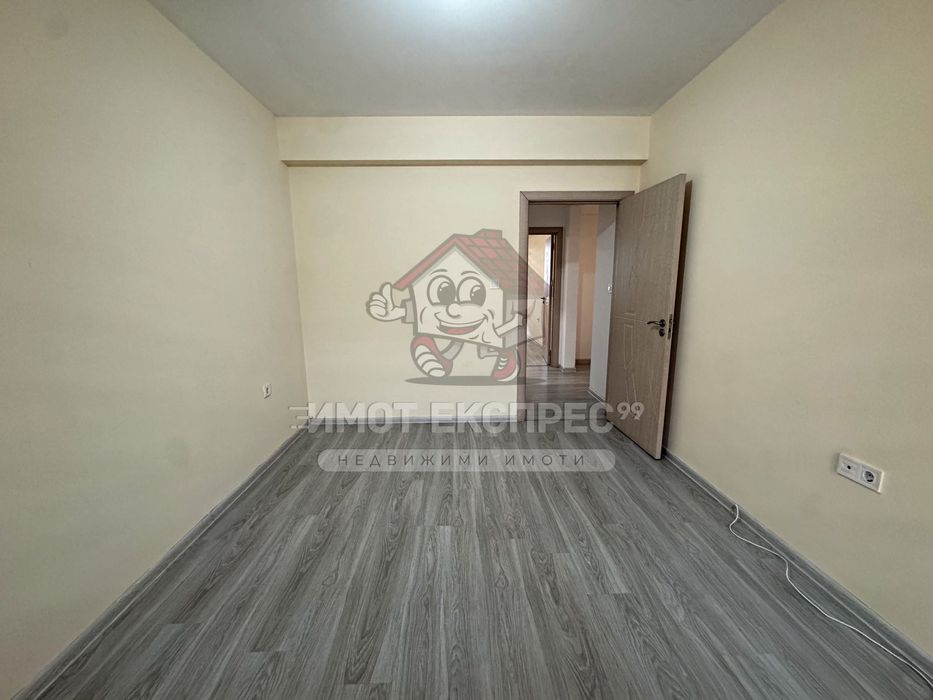 Дава се под наем Тристаен апартамент в Асеновград - 90 кв.м за 298.86 € - Снимка #10