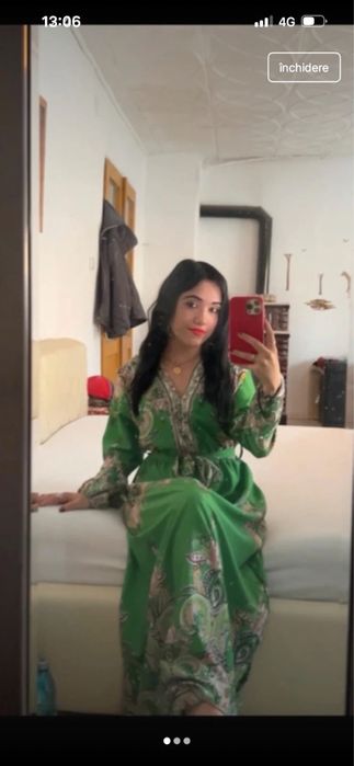 Rochia verde unica cu detalii, NOUA!