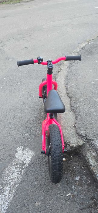 Bicicleta copii 2–4 ani fara pedale Specialized Hotwalk ca noua 12"