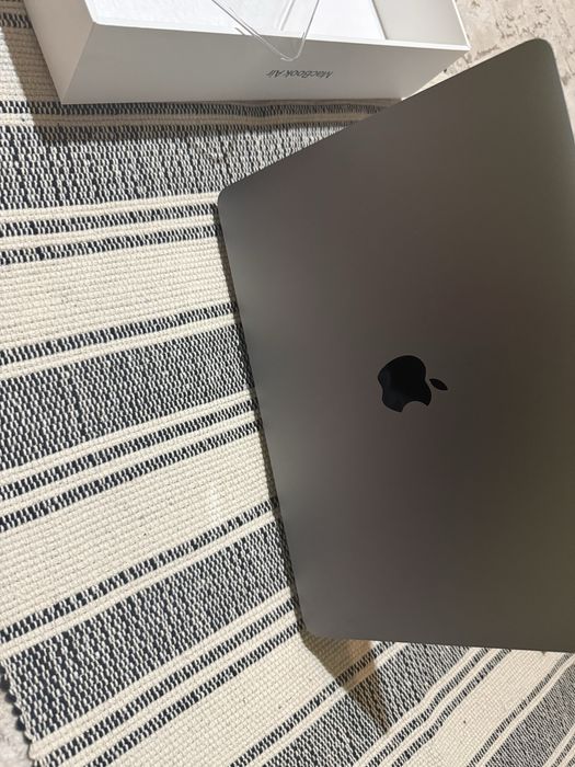 MacBook Air M1 2020