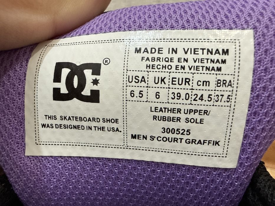 Продам кроссовки DC shoes Court Graffik