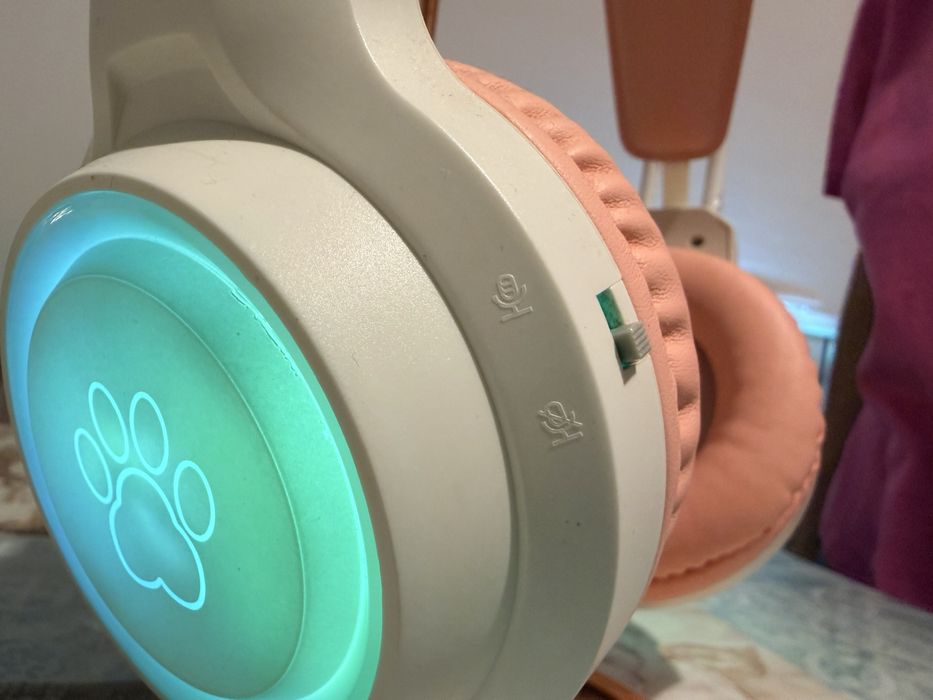 Слушалки с микрофон(светещи)