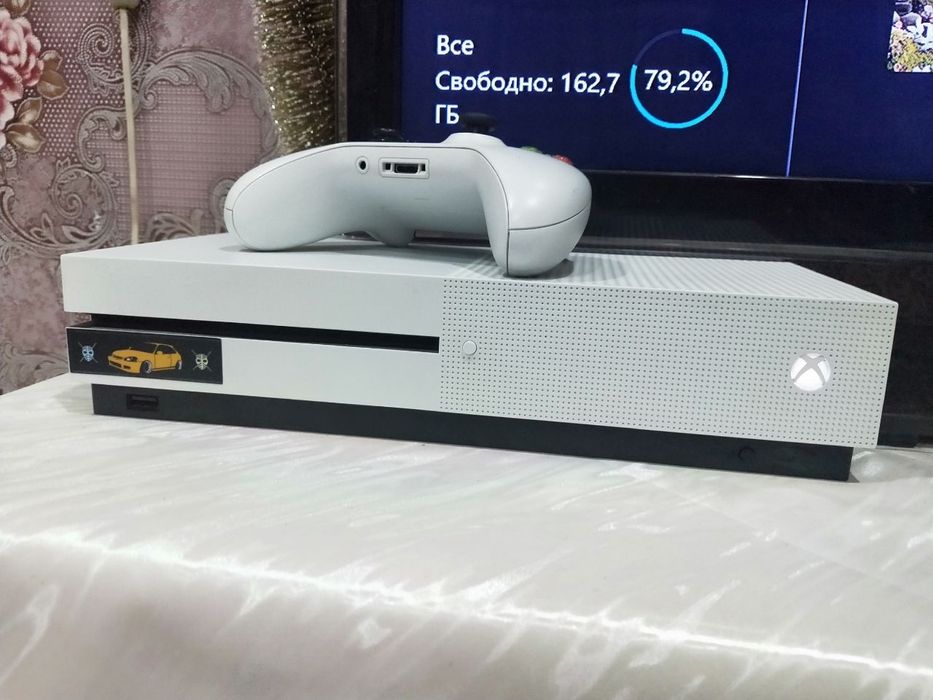 Продам Xbox one s