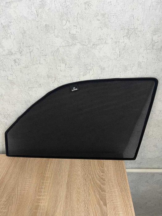 Продам магнитные шторки Lutor передние на а/м Lada Priora