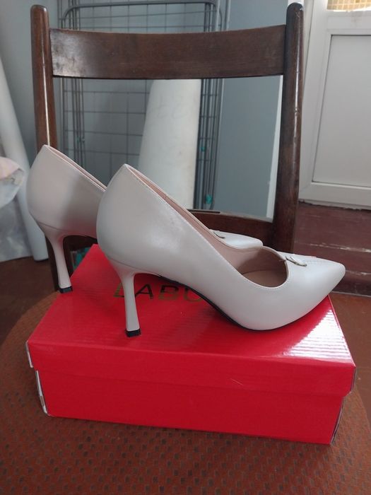 Продам туфли классика