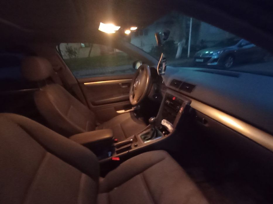 AUDI A4 2004 — imagine 5