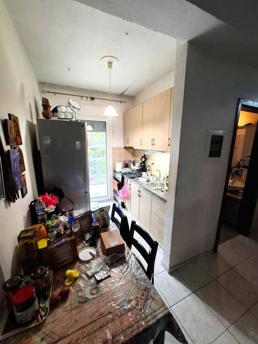 Продават се два апартамента по 50 м2 с общ двор 360 м2 в Аспровалта, Гърция