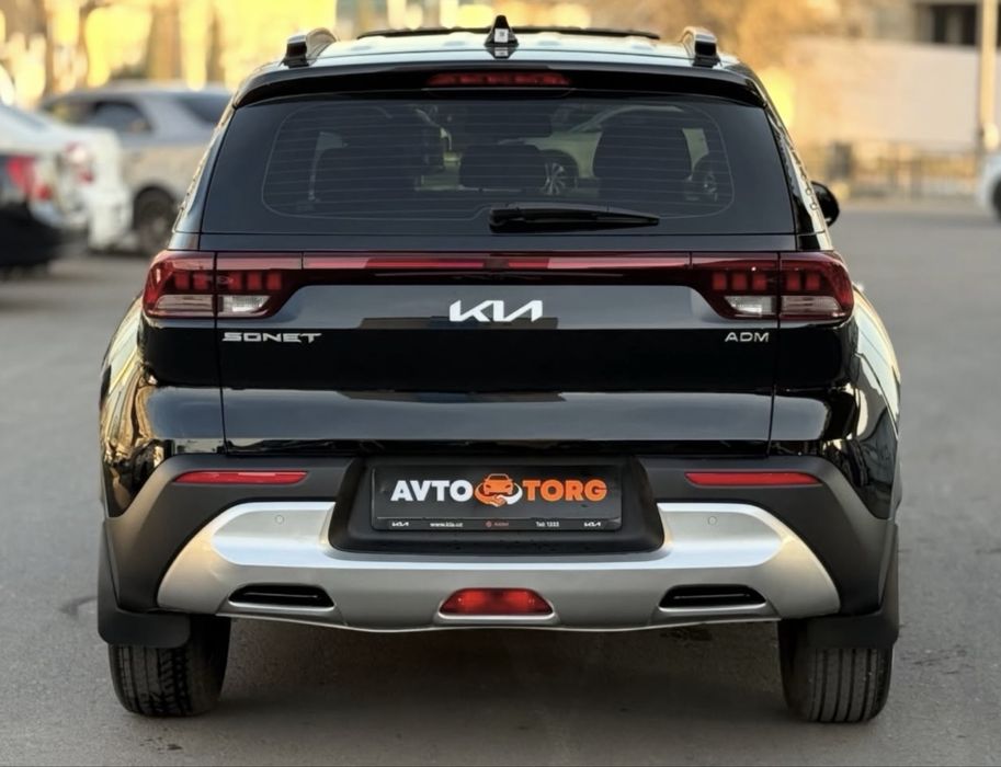 Kia Sonet 2025, 8000KM. Full.
