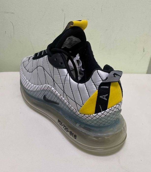 Нови дамски маратонки Nike Air Max 720  размер 37.5