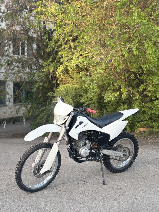 Продам эндуро 06 250 кубов