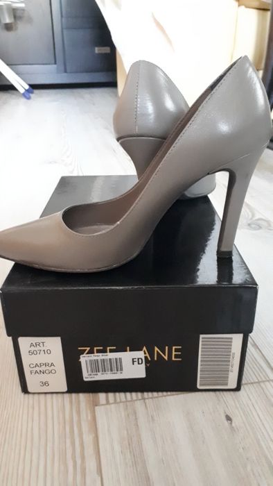Pantofi stiletto de piele Zee Lane
