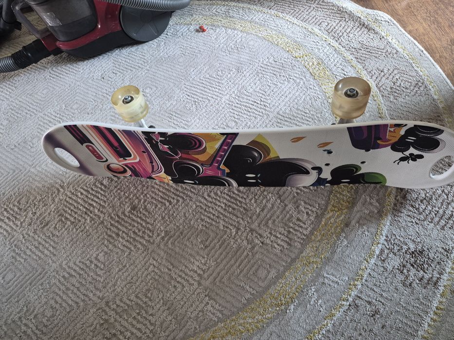 Продам скейтбоард