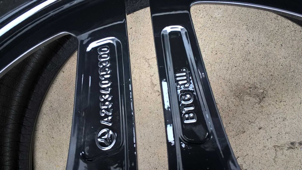 O janta fata 19 toli originala mercedes GLC cod produs  A 2534015300