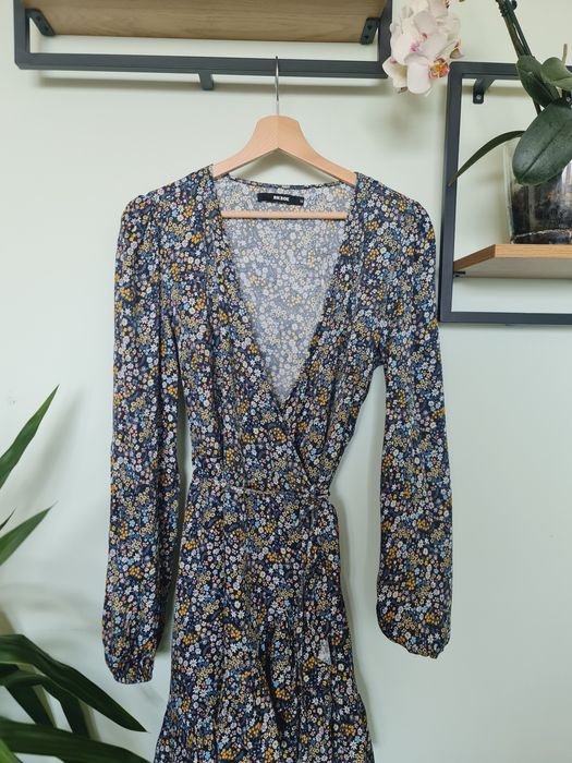 Намалени Рокли в отлично състояние за сезон пролет/есен