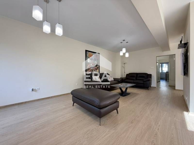 Продава се Четиристаен апартамент в София, Център - 164 кв.м за 4547 €/кв.м - Снимка #4