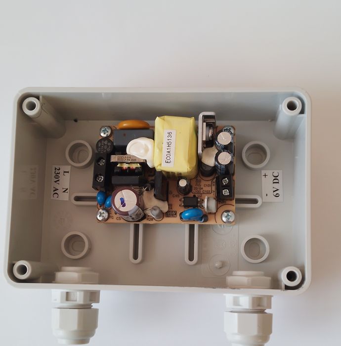 Захранване 230V/6V DC 18W, IP56