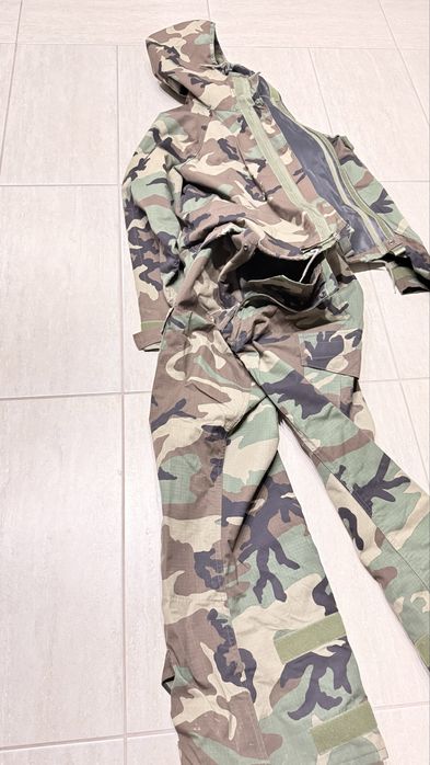 Costum camuflaj impermeabil