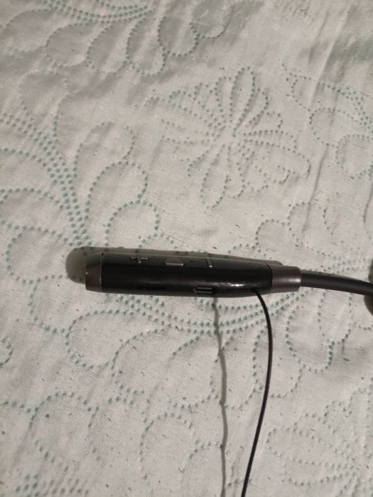 Продается Наушник на шею