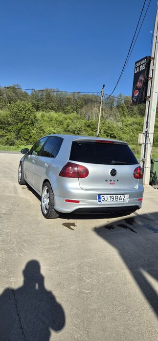 Vând Vw Golf V  1.9TDI
